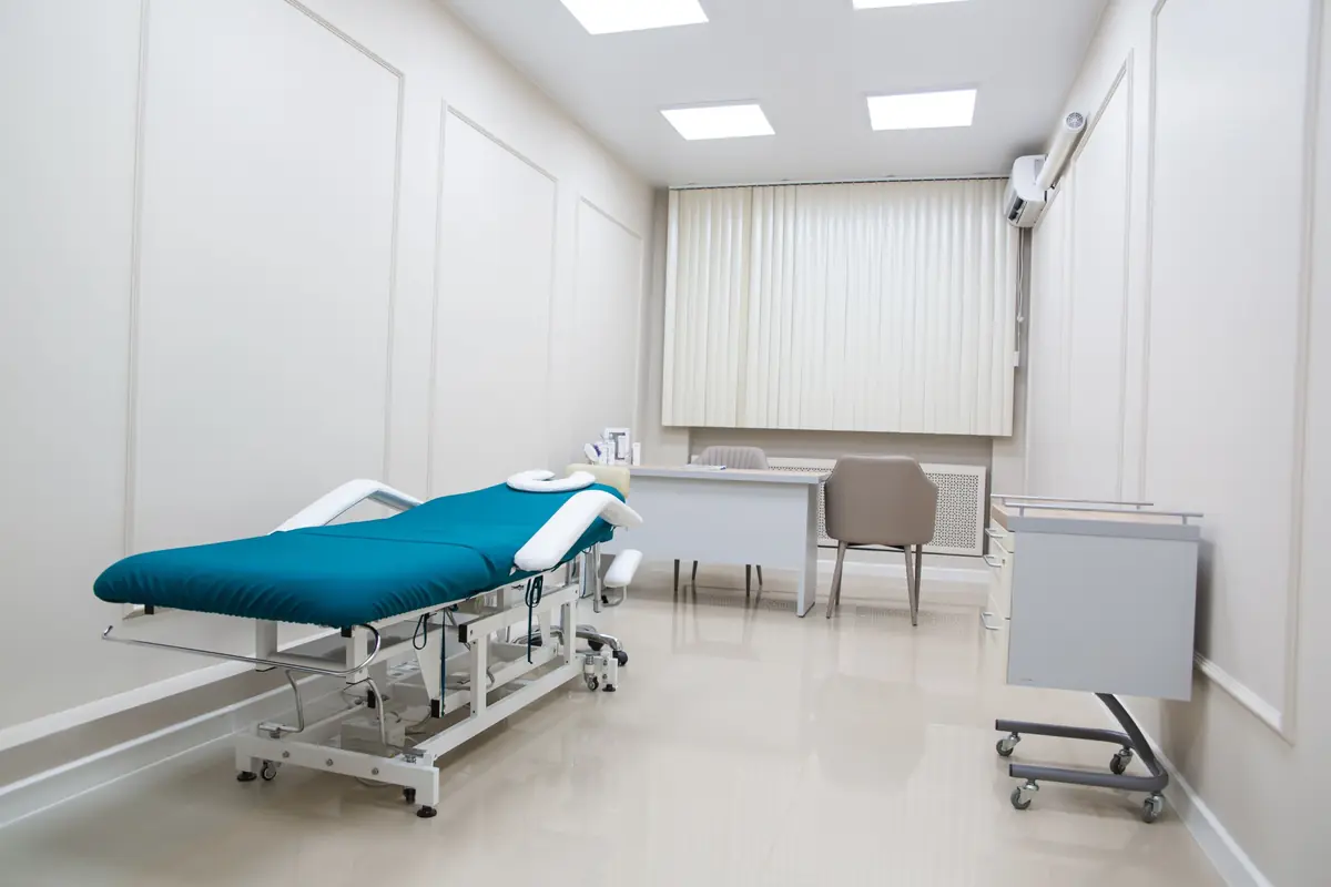 Clean private clinical treatment and recovery room