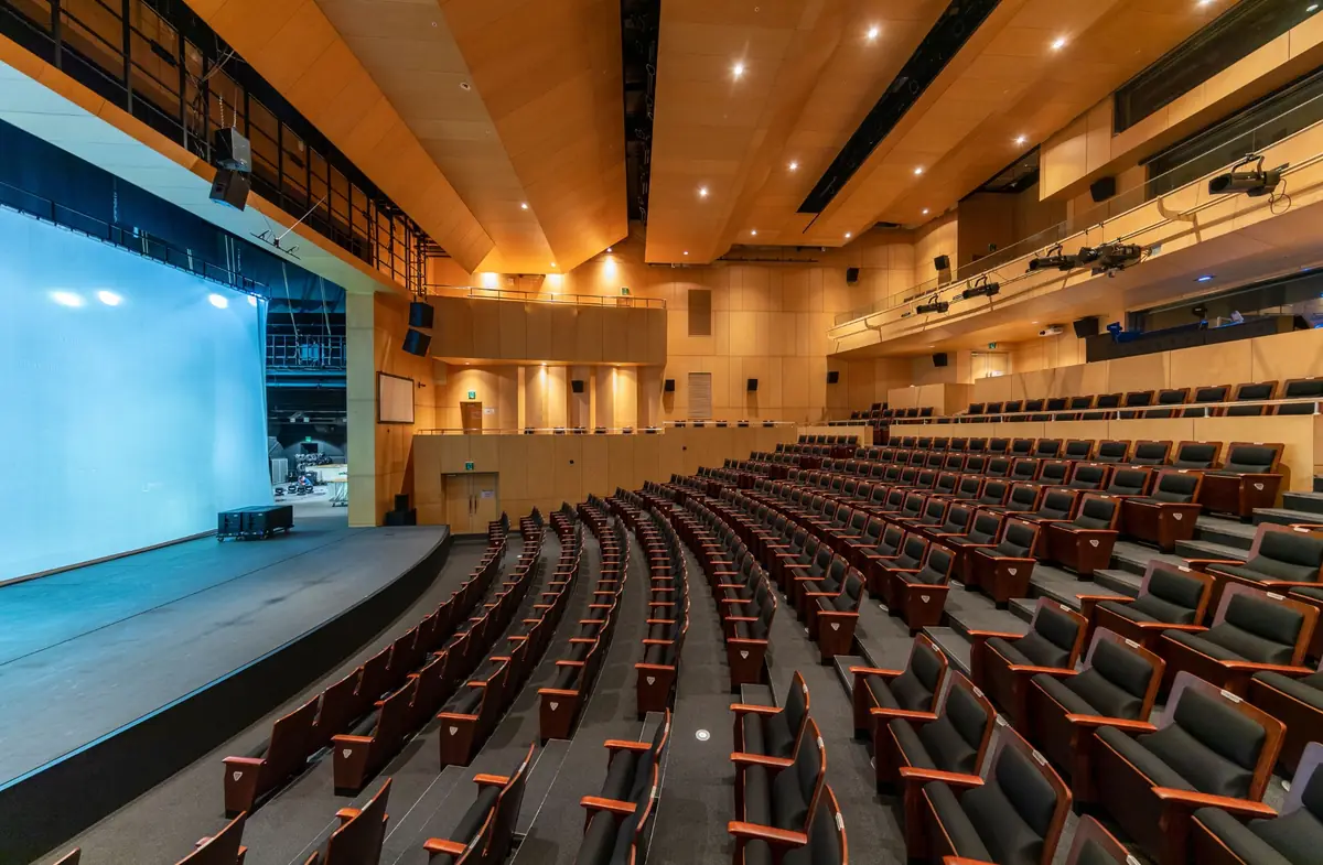 Large lecture theatre at Noble Farms University